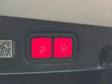 2023 Mercedes-Benz E-Класс с пробегом 33 233 км