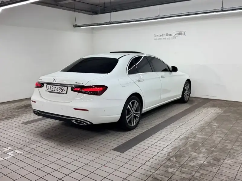 2022 Mercedes-Benz E-Класс с пробегом 35 929 км