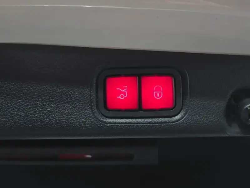 2022 Mercedes-Benz E-Класс с пробегом 23 148 км