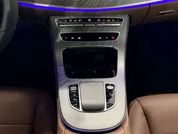2022 Mercedes-Benz E-Класс с пробегом 35 929 км