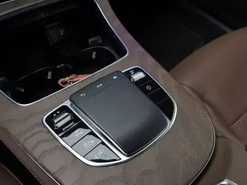 2022 Mercedes-Benz E-Класс с пробегом 90 341 км