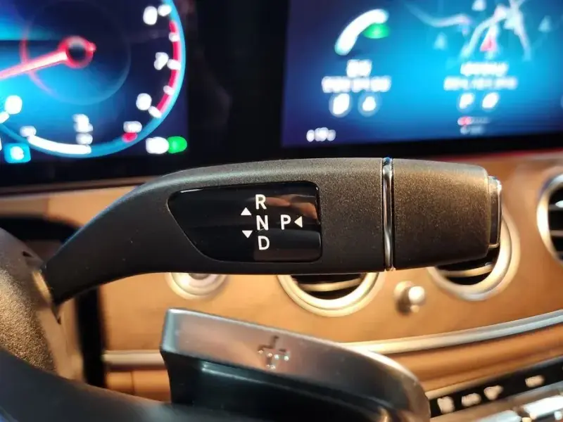 2022 Mercedes-Benz E-Класс с пробегом 39 025 км