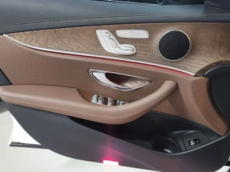 2022 Mercedes-Benz E-Класс с пробегом 39 025 км