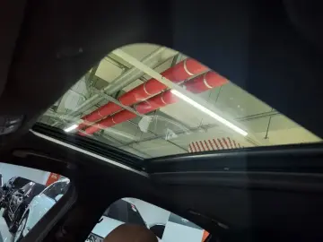 2022 Mercedes-Benz E-Класс с пробегом 39 025 км