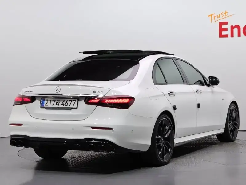 2023 Mercedes-Benz E-Класс с пробегом 44 233 км
