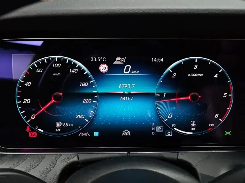 2021 Mercedes-Benz E-Класс с пробегом 64 157 км