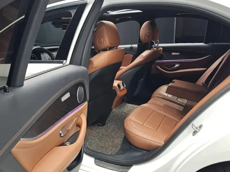 2021 Mercedes-Benz E-Класс с пробегом 64 157 км