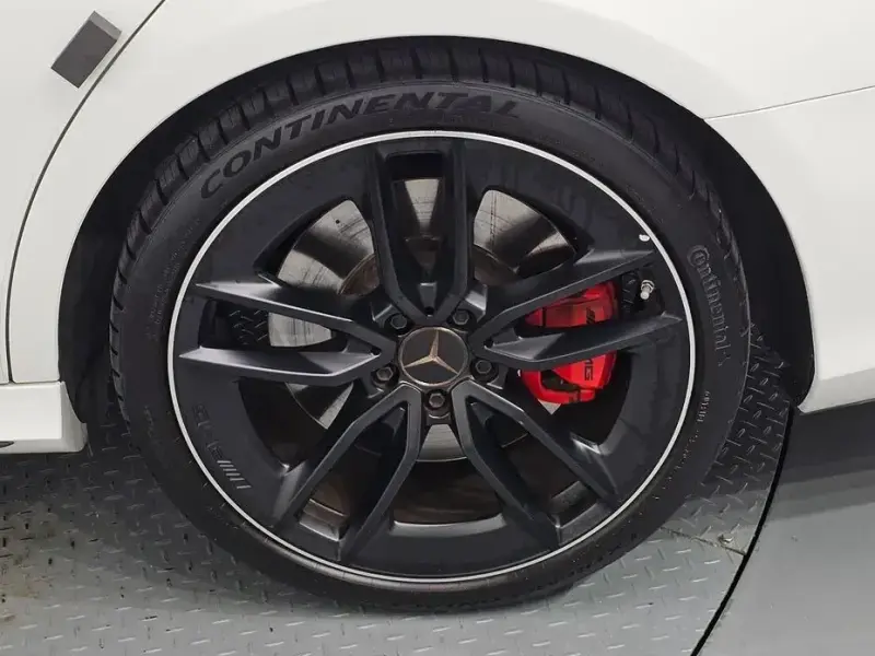 2023 Mercedes-Benz E-Класс с пробегом 44 233 км