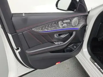 2023 Mercedes-Benz E-Класс с пробегом 44 233 км
