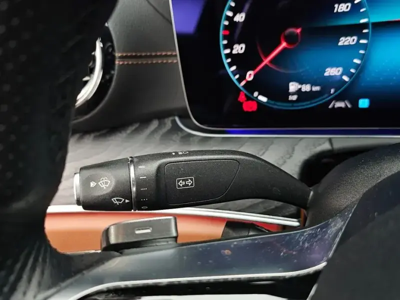 2021 Mercedes-Benz E-Класс с пробегом 64 157 км