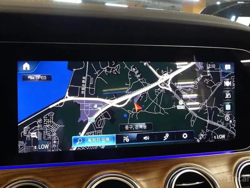 2023 Mercedes-Benz E-Класс с пробегом 15 500 км
