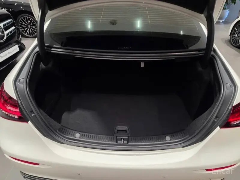 2022 Mercedes-Benz E-Класс с пробегом 49 157 км