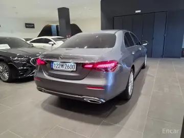 2023 Mercedes-Benz E-Класс с пробегом 33 961 км