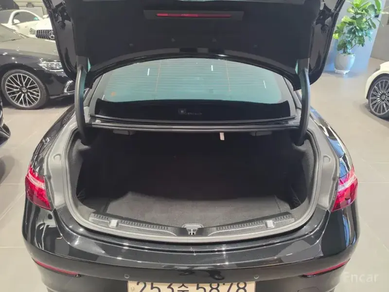 2023 Mercedes-Benz E-Класс с пробегом 71 306 км