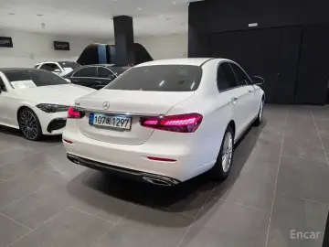 2022 Mercedes-Benz E-Класс с пробегом 43 496 км