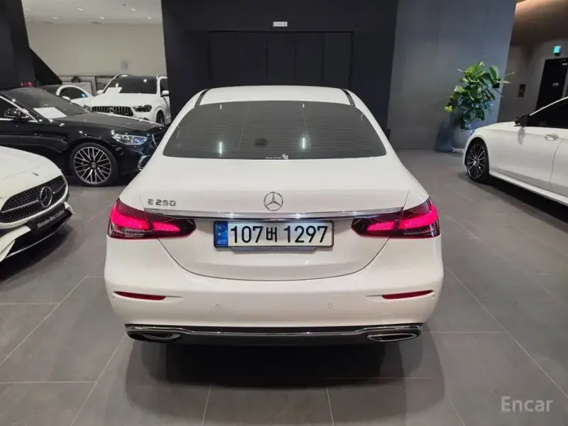 2022 Mercedes-Benz E-Класс с пробегом 43 496 км