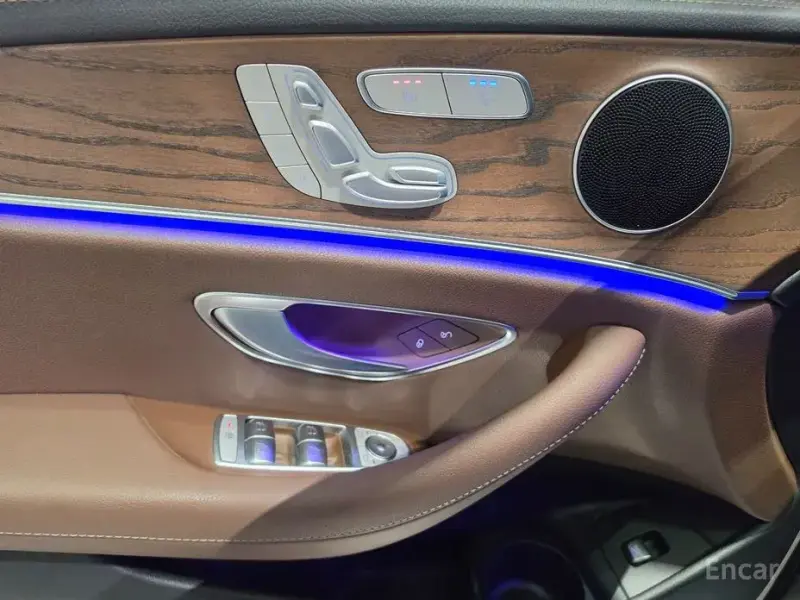 2022 Mercedes-Benz E-Класс с пробегом 43 496 км