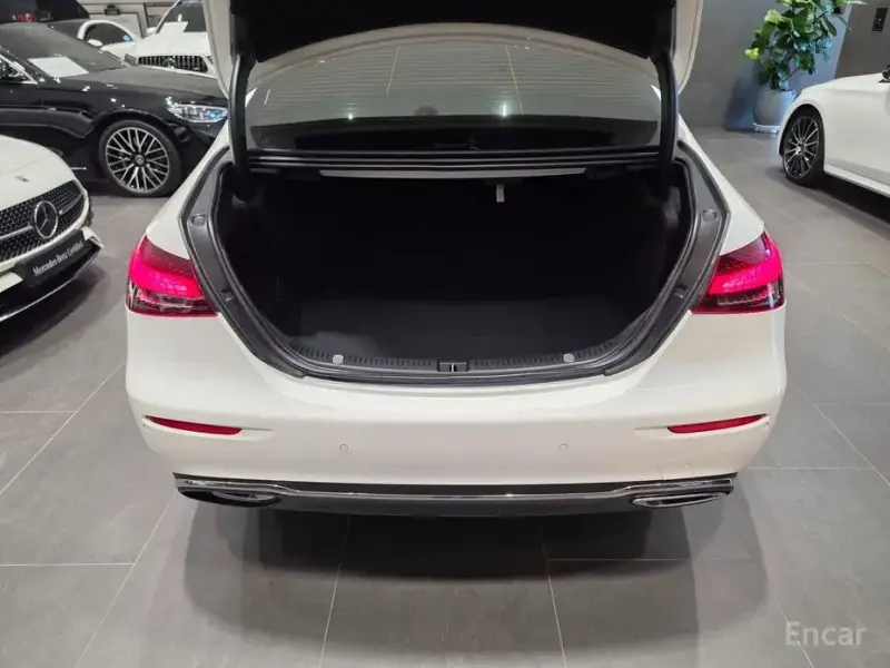 2022 Mercedes-Benz E-Класс с пробегом 43 496 км