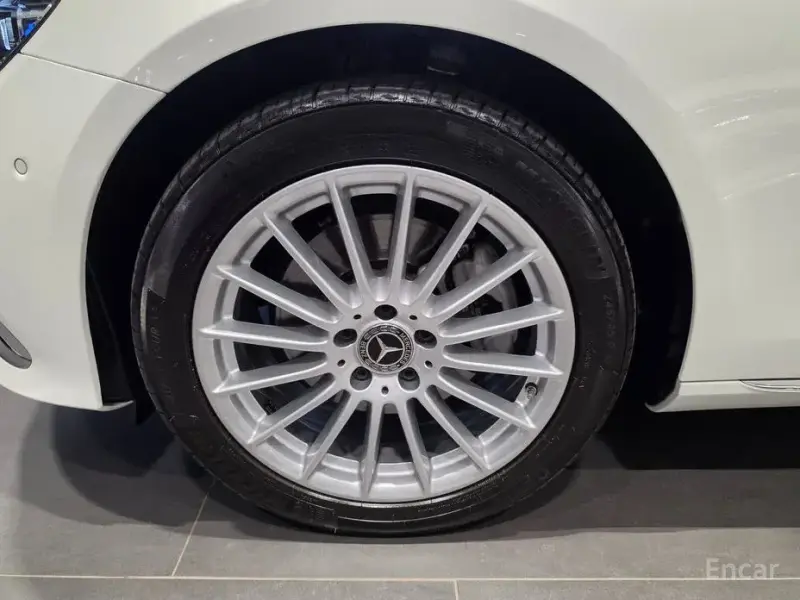 2023 Mercedes-Benz E-Класс с пробегом 56 192 км