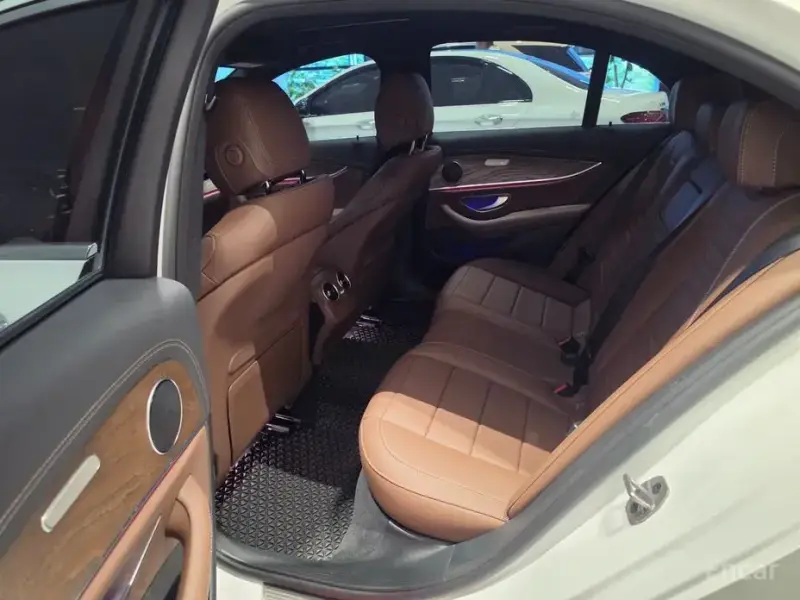 2023 Mercedes-Benz E-Класс с пробегом 56 192 км