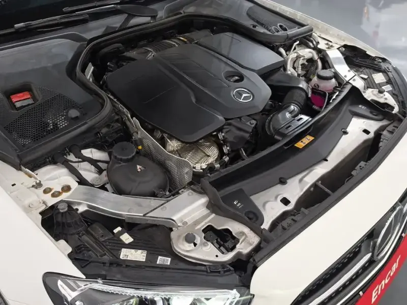 2022 Mercedes-Benz E-Класс с пробегом 25 918 км