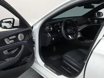 2022 Mercedes-Benz E-Класс с пробегом 25 918 км