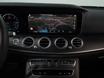 2022 Mercedes-Benz E-Класс с пробегом 25 918 км