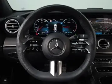 2022 Mercedes-Benz E-Класс с пробегом 25 918 км