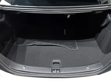 2022 Mercedes-Benz E-Класс с пробегом 25 918 км