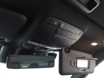 2022 Mercedes-Benz E-Класс с пробегом 25 918 км