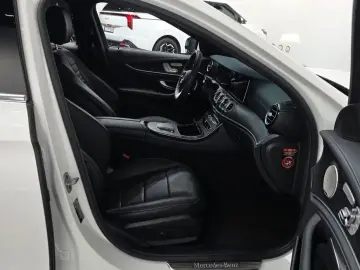 2022 Mercedes-Benz E-Класс с пробегом 25 918 км