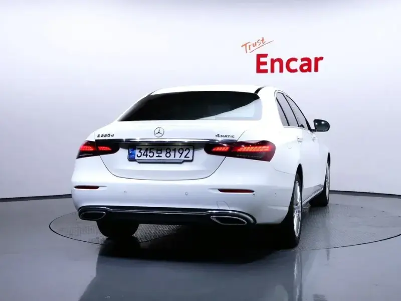 2023 Mercedes-Benz E-Класс с пробегом 74 743 км