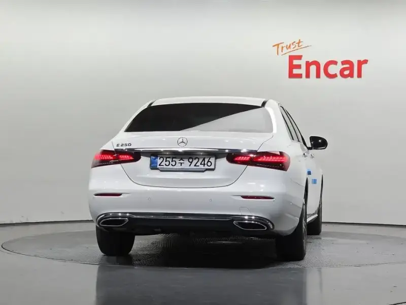 2023 Mercedes-Benz E-Класс с пробегом 51 588 км