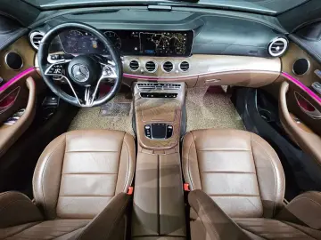 2022 Mercedes-Benz E-Класс с пробегом 61 712 км