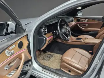 2022 Mercedes-Benz E-Класс с пробегом 61 712 км