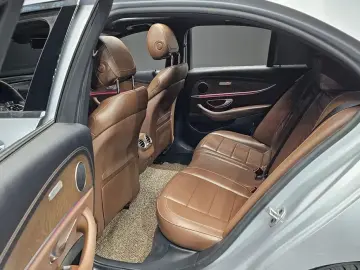 2022 Mercedes-Benz E-Класс с пробегом 61 712 км