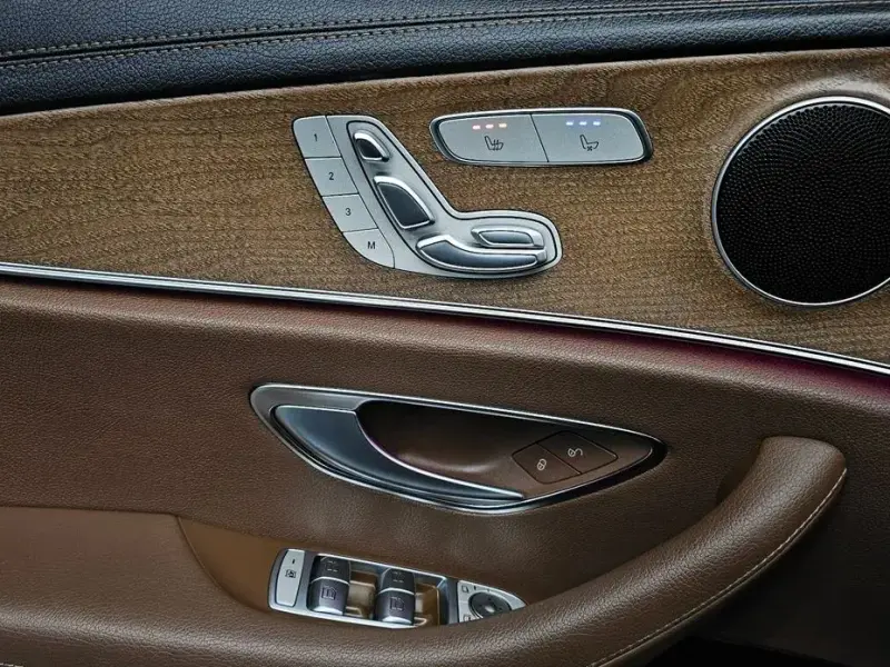 2022 Mercedes-Benz E-Класс с пробегом 61 712 км