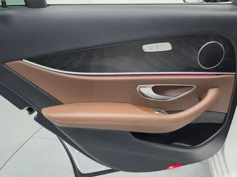 2023 Mercedes-Benz E-Класс с пробегом 51 588 км