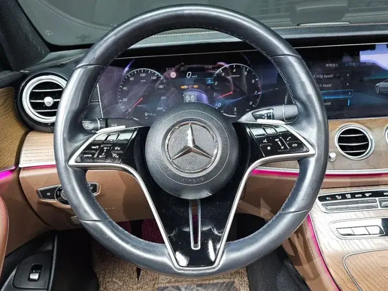2022 Mercedes-Benz E-Класс с пробегом 61 712 км