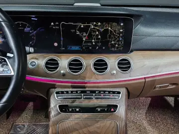2022 Mercedes-Benz E-Класс с пробегом 61 712 км