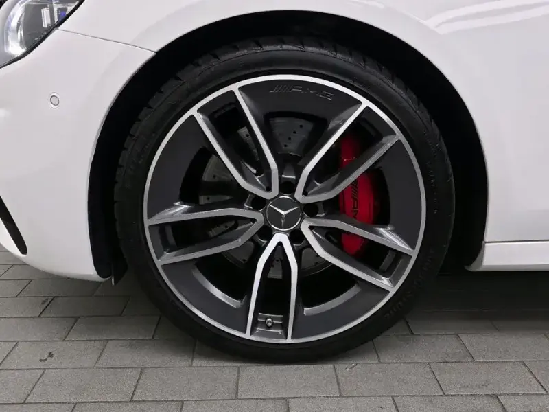 2021 Mercedes-Benz E-Класс с пробегом 23 587 км