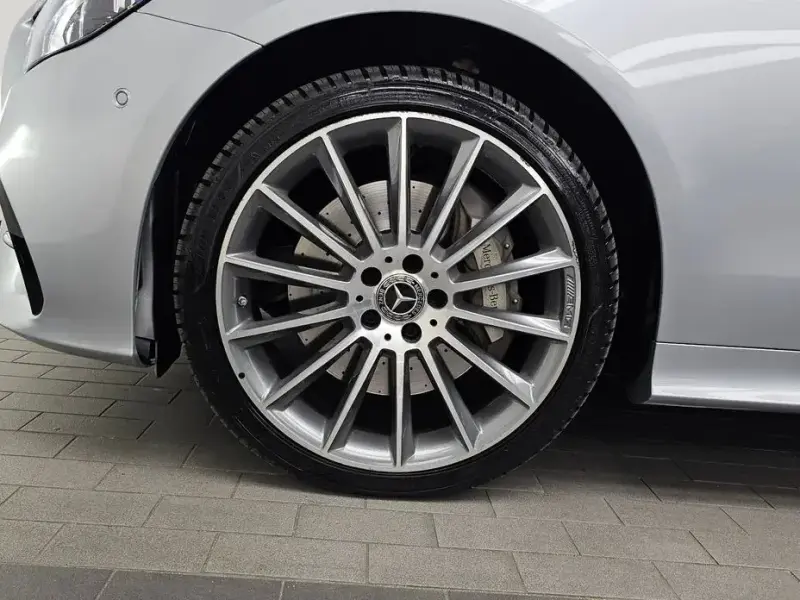 2023 Mercedes-Benz E-Класс с пробегом 25 003 км