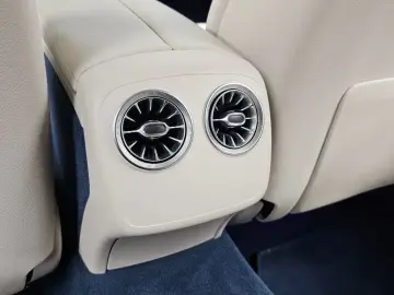 2023 Mercedes-Benz E-Класс с пробегом 25 003 км