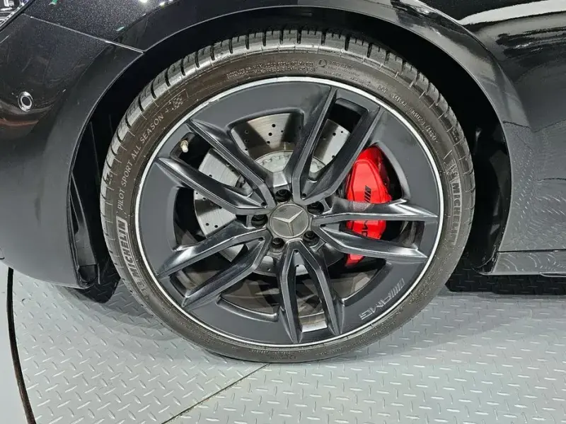 2023 Mercedes-Benz E-Класс с пробегом 53 777 км