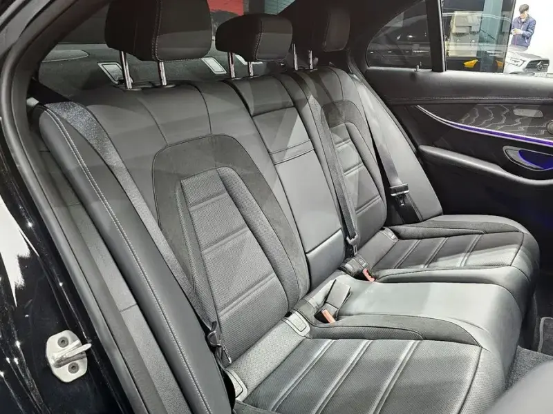 2023 Mercedes-Benz E-Класс с пробегом 53 777 км