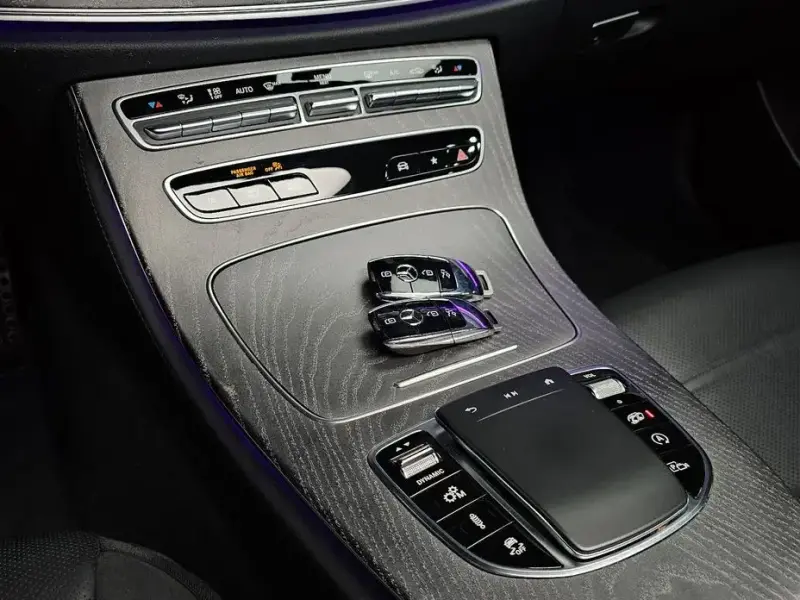 2023 Mercedes-Benz E-Класс с пробегом 53 777 км