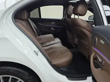 2022 Mercedes-Benz E-Класс с пробегом 58 558 км