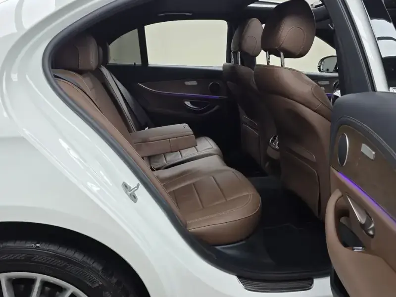 2022 Mercedes-Benz E-Класс с пробегом 58 558 км