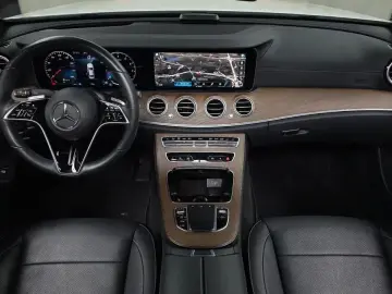2022 Mercedes-Benz E-Класс с пробегом 68 502 км