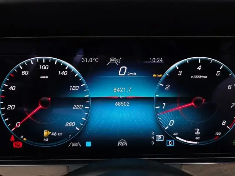 2022 Mercedes-Benz E-Класс с пробегом 68 502 км